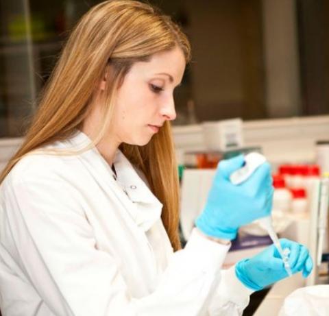 Dr Jennifer Munkley, Newcastle University, at work in her lab